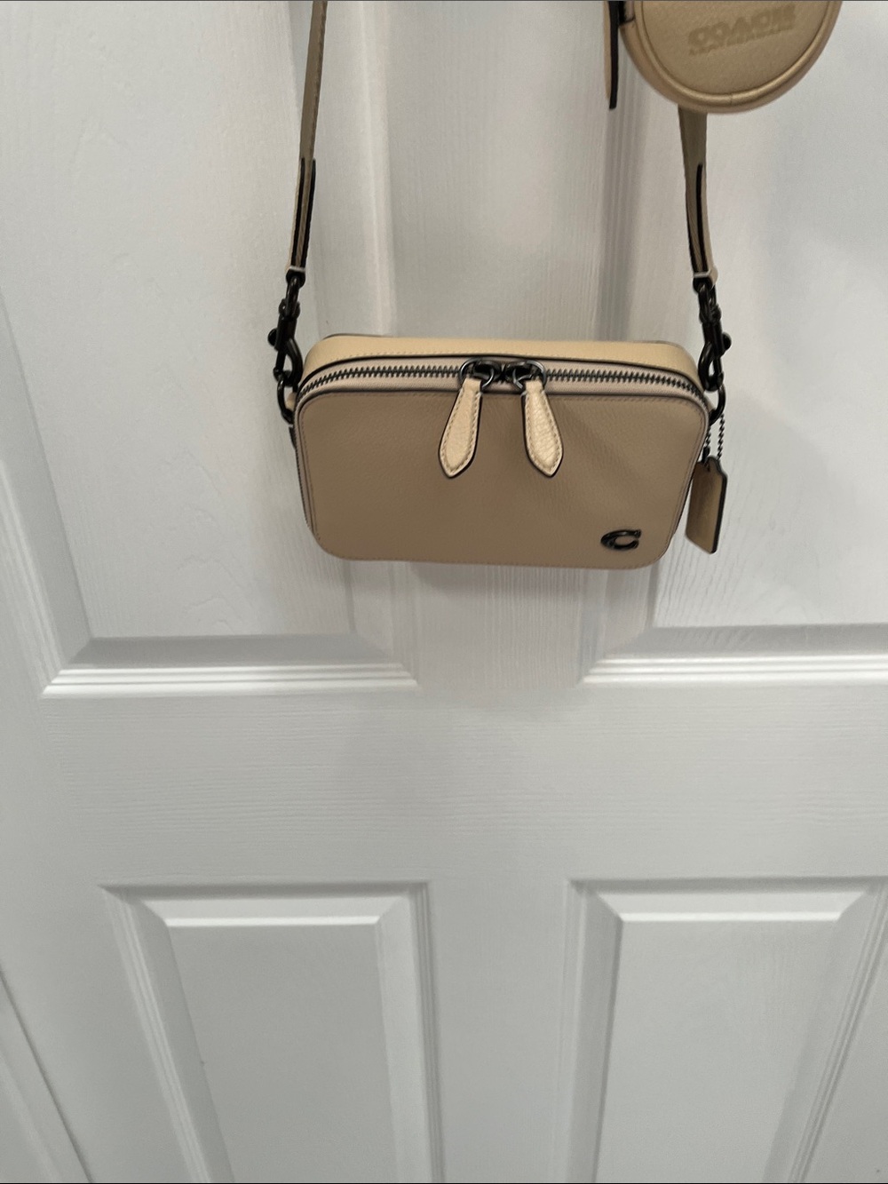Coach Beige Crossbody Camera Bag with Coin Pouch - Picture 6 of 9